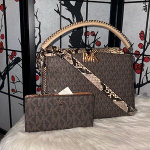 Michael Kors KARLIE Satchel/JET SET CHARM Continental Wallet 2pc Set